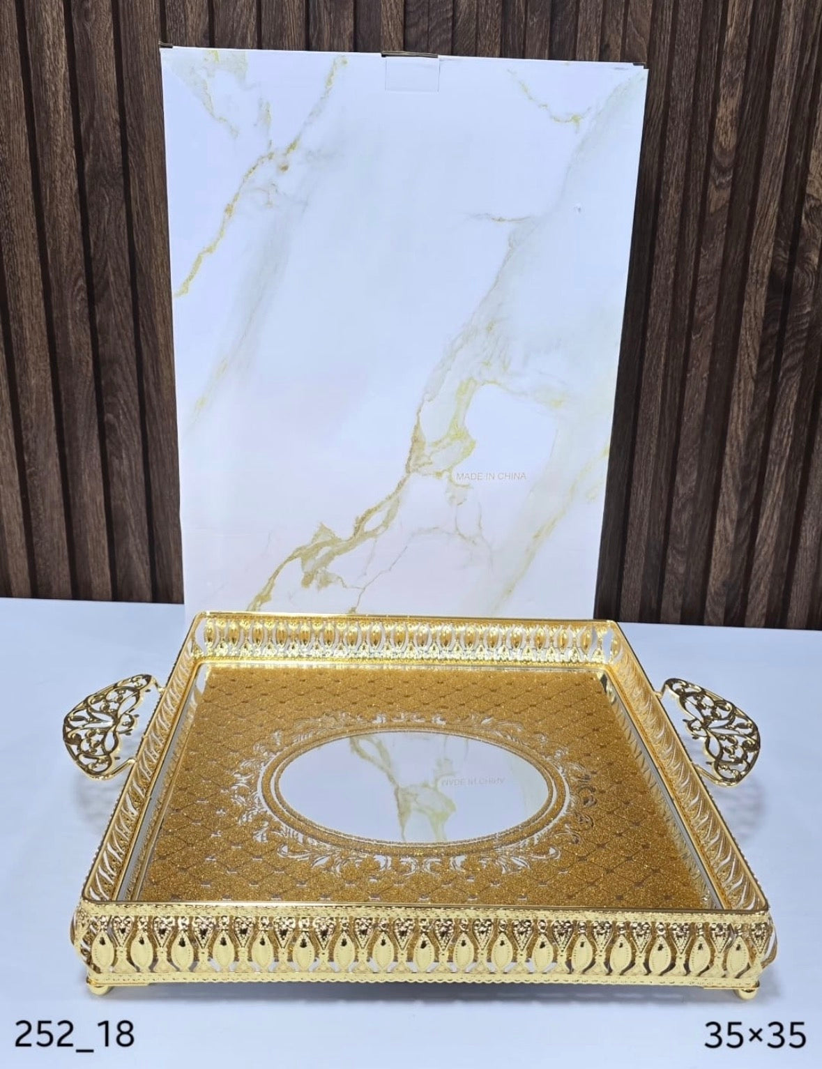 35x35 tray