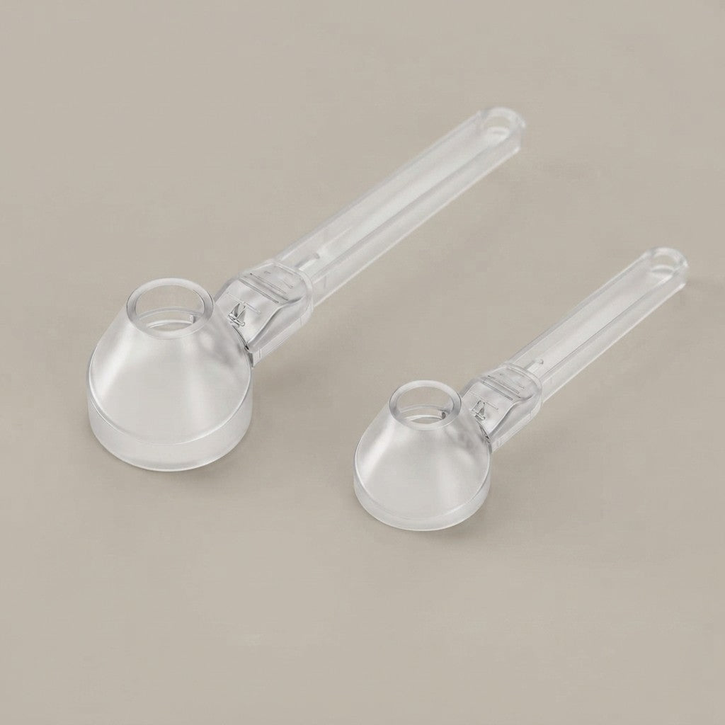 Scoop and funnel